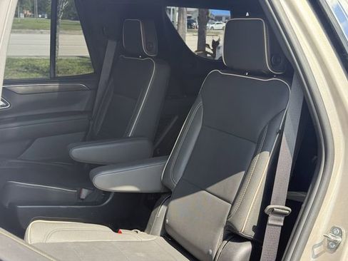 Used 2024 Chevrolet Tahoe Premier AWD/4WD image 29