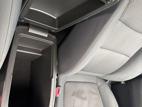 Used 2013 Kia Sorento LX image 33