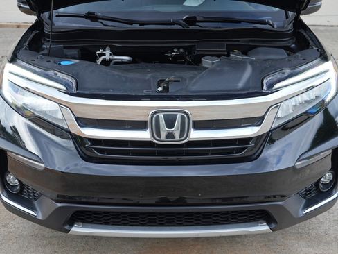 Used 2021 Honda Pilot Touring image 7