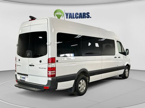 Used 2016 Mercedes-Benz Sprinter 2500 image 5
