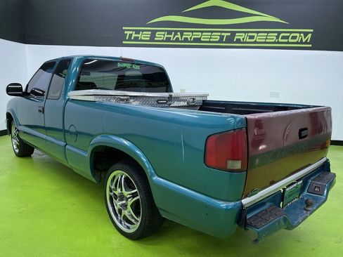 Used 1996 Chevrolet S10 Pickup LS image 7