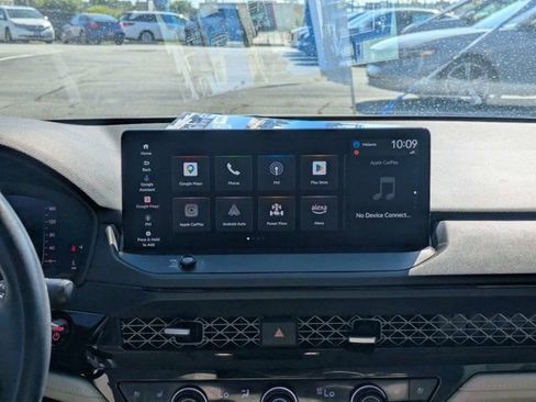 Used 2023 Honda Accord Touring image 17