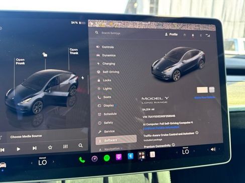 Used 2025 Tesla Model Y Long Range RWD image 11