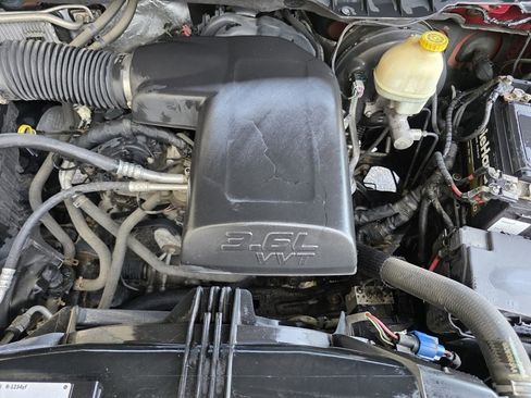 Used 2015 RAM 1500 Classic SLT image 10