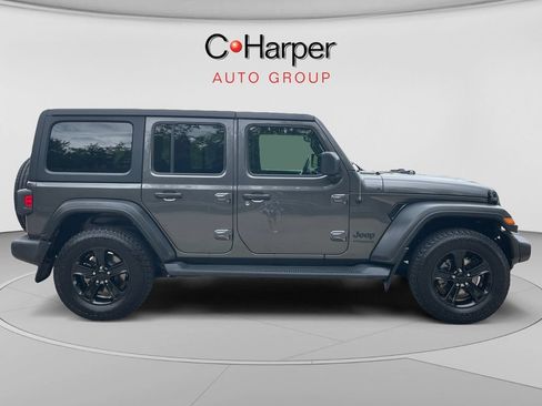 Certified 2022 Jeep Wrangler Unlimited Sport AWD/4WD image 2