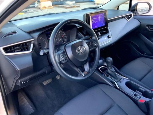 Certified 2025 Toyota Corolla LE image 16