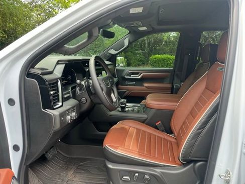 Used 2026 GMC Sierra 1500 Denali Ultimate AWD/4WD image 5