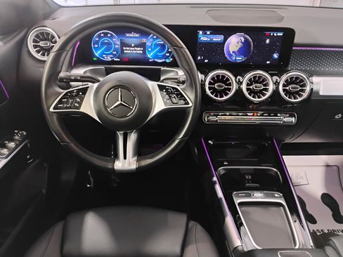 Used 2024 Mercedes-Benz EQB 300 4MATIC image 79