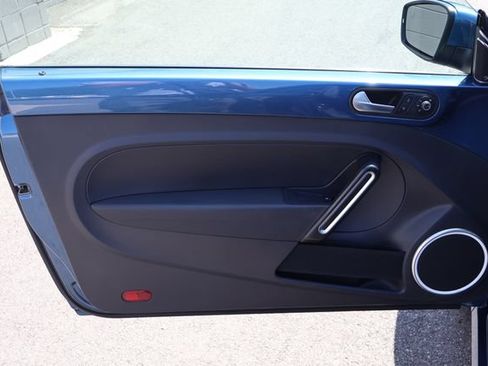 Used 2019 Volkswagen Beetle 2.0T SE FWD image 15