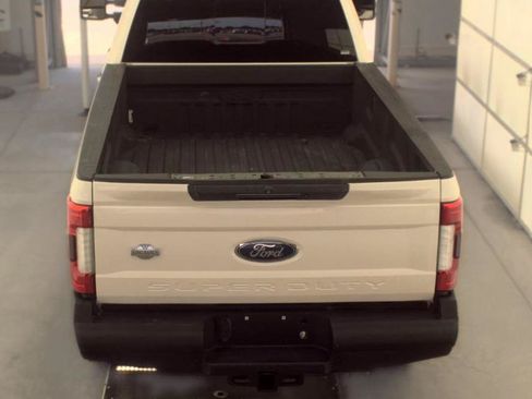 Used 2018 Ford F350 King Ranch w/ King Ranch Ultimate Package AWD/4WD image 6