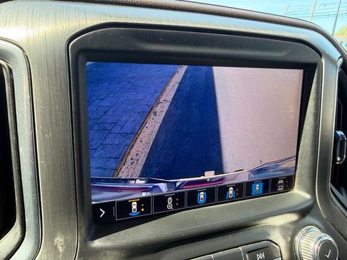 Used 2022 GMC Sierra 3500 Denali AWD/4WD image 13