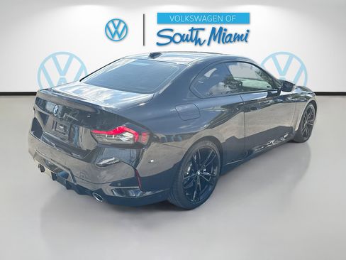Used 2023 BMW 230i Coupe w/ M Sport Package RWD image 7