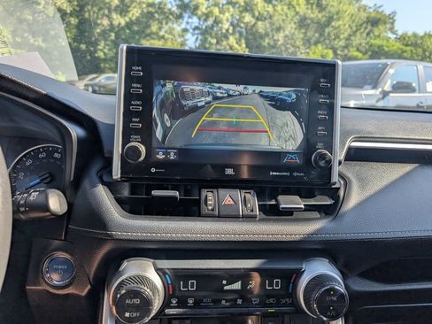 Used 2022 Toyota RAV4 XLE Premium AWD/4WD image 27