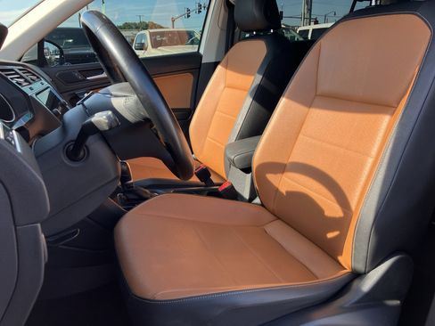 Used 2019 Volkswagen Tiguan SE AWD/4WD image 27