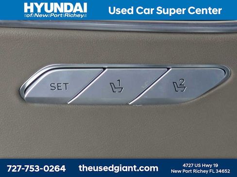 Used 2022 Genesis GV80 2.5T w/ Prestige Package 04 AWD/4WD image 24