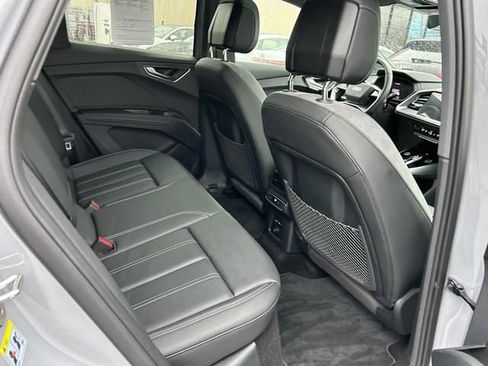 Used 2024 Audi Q4 e-tron Premium Plus w/ Premium Plus image 24