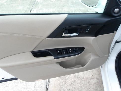 Used 2013 Honda Accord EX-L image 18