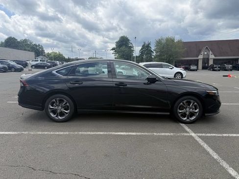 Used 2023 Honda Accord EX image 8