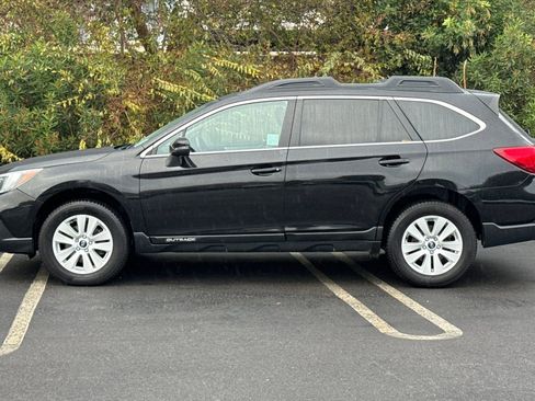 Used 2019 Subaru Outback 2.5i Premium image 7