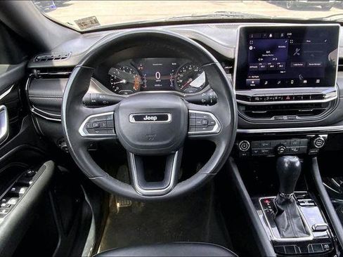 Certified 2022 Jeep Compass Latitude AWD/4WD image 5