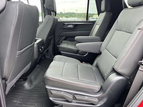 Used 2025 Chevrolet Tahoe RST w/ Comfort Package AWD/4WD image 15