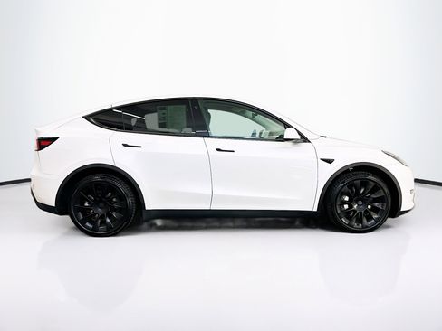 Used 2023 Tesla Model Y Long Range image 10