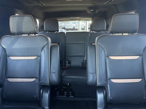 Used 2023 GMC Yukon XL AT4 w/ AT4 Premium Package image 21