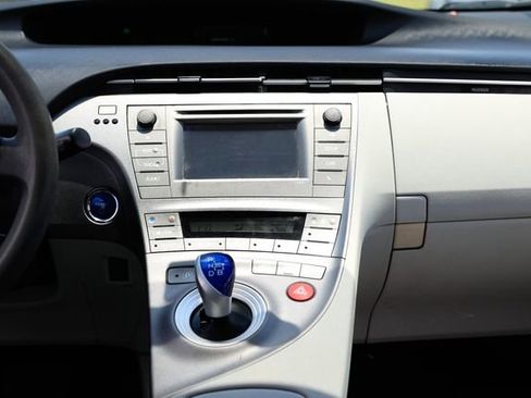 Used 2015 Toyota Prius Two image 36