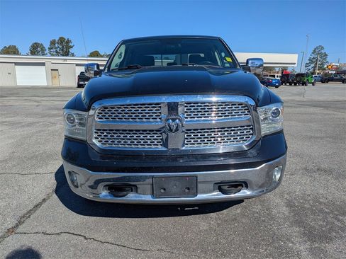 Used 2016 RAM 1500 Laramie w/ Convenience Group image 10