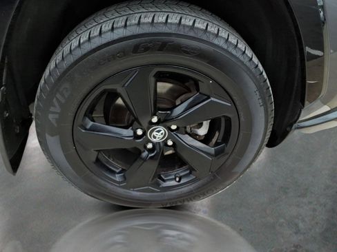 Used 2021 Toyota RAV4 XSE AWD/4WD image 9