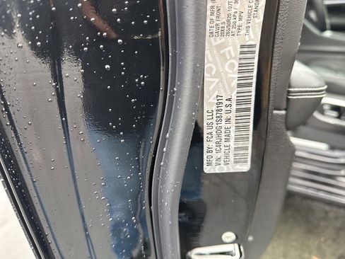 New 2025 Jeep Grand Cherokee Overland image 34