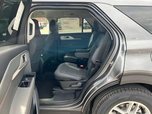New 2026 Ford Explorer Active image 16