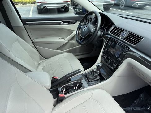 Used 2016 Volkswagen Passat 1.8T SE FWD image 26