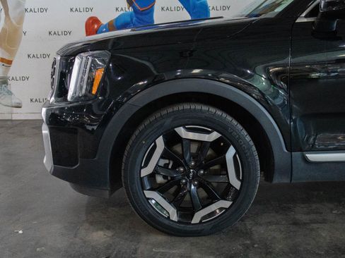 Used 2025 Kia Telluride S AWD/4WD image 16