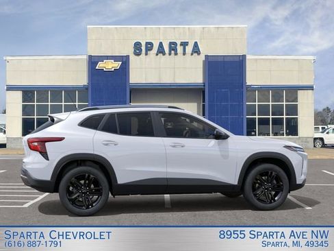 New 2026 Chevrolet Trax ACTIV FWD image 5