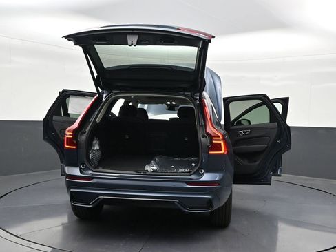New 2026 Volvo XC60 T8 Core AWD/4WD image 31