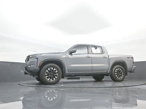 Used 2022 Nissan Frontier PRO-4X image 24