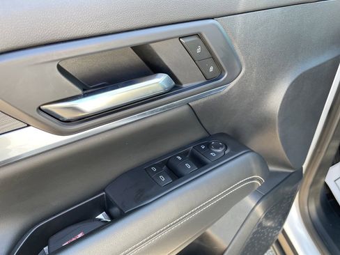 Used 2025 GMC Terrain Elevation image 13