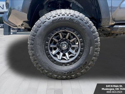 Used 2023 Toyota Tacoma TRD Off-Road AWD/4WD image 32