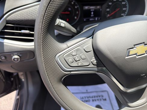 Used 2023 Chevrolet Malibu LS FWD image 38