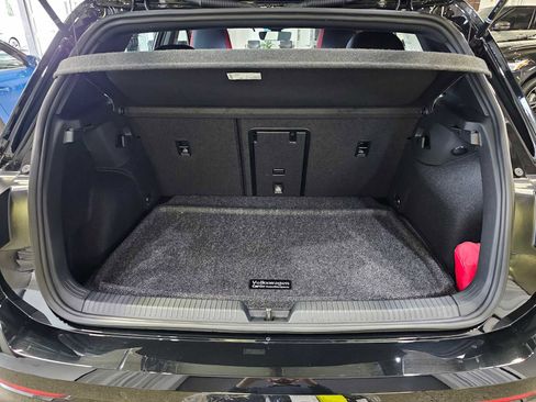 New 2026 Volkswagen GTI SE image 15