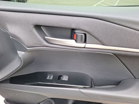 Used 2026 Toyota Camry LE w/ Convenience Package image 35