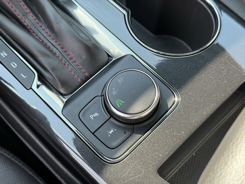 Used 2025 Chevrolet Blazer RS FWD image 25