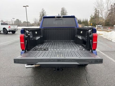 Used 2025 Toyota Tacoma Limited image 8