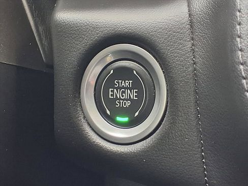 Used 2022 Chevrolet Tahoe LT w/ LT Signature Package AWD/4WD image 8