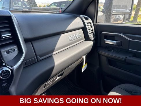 New 2026 RAM 2500 Big Horn AWD/4WD image 35