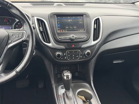 Certified 2019 Chevrolet Equinox LT AWD/4WD image 17
