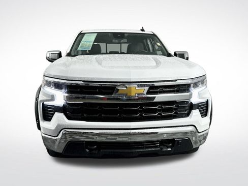 Used 2024 Chevrolet Silverado 1500 LT AWD/4WD image 2