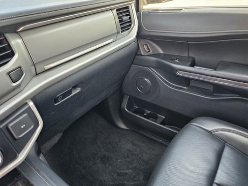 Used 2023 Ford Expedition Max XLT AWD/4WD image 26