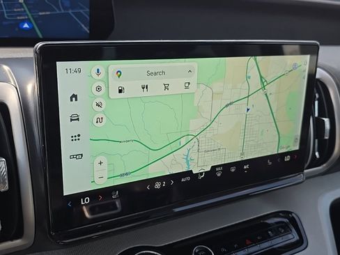 New 2025 Ford Expedition Active image 4